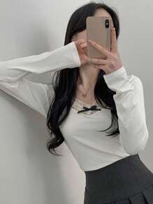 DAZY 女式撞色蕾丝蝴蝶结装饰打底 T 恤，白色，春夏秋季长袖女上衣，秋季女装 - 白色 - 查看 4