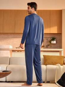 Manfinity Underwear&Sleepwear Basics Bộ đồ ngủ thường ngày cho nam, áo thun trơn cổ tròn tay dài in họa tiết tối giản và quần dài, trang phục thu đông - Xanh đậm - Xem 3