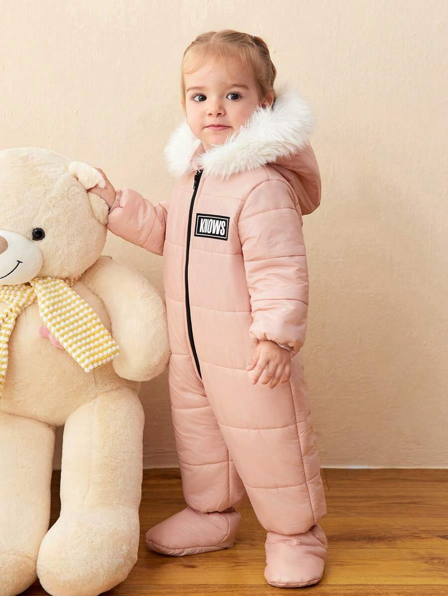 SHEIN Bộ đồ liền thân có mũ trùm đầu cho bé gái, bộ đồ liền thân dài tay màu hồng lót giữ nhiệt in chữ, thích hợp cho hoạt động ngoài trời, trượt tuyết và các dịp khác - Hồng - Xem 1