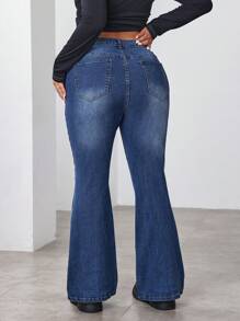 SHEIN EZwear Plus Size Women's Pockets Design Flare Casual Versatile Jeans - Blue - View 2