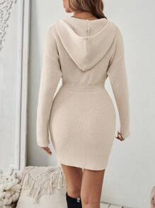 Chiquease Robe pull court minimaliste à capuche avec poche et décor de boules de laine, manches longues, couleur unie