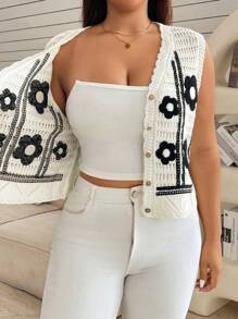SHEIN Essnce Plus Size Women's Front Button Sleeveless Floral Pattern Casual Knit Top - White - View 6