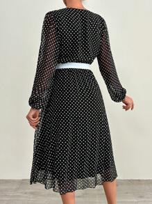 EURMUSE Váy midi xếp ly chi tiết chấm bi cotton, tay áo dài, thắt lưng tương phản - màu đen - Xem 2