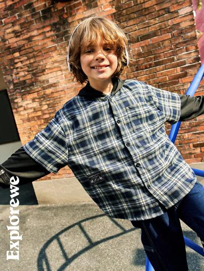 SHEIN Camisa con capucha de estilo casual al aire libre para niños preadolescentes, de manga parche a cuadros, 2 en 1, apta para juegos al aire libre, deportes y uso casual