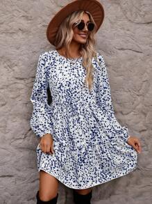 SHEIN Clasi Round Neck Long Sleeve All-Over Print Pleated Short Casual Dress - Multicolor - View 5