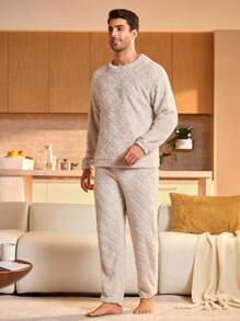 Manfinity Underwear&Sleepwear Basics 2pcs Men Solid Color Crew Neck Long Sleeve Fleece Pajama Set, Fall Winter Clothes