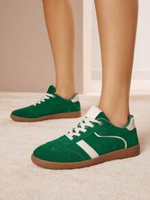 SHUZIA 畅销女款德国仿制复古系带圆头白绿运动鞋 - 时尚百搭日常运动鞋 - 軍綠色 - 查看 3