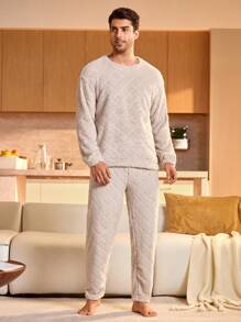 Manfinity Underwear&Sleepwear Basics 2pcs Men Solid Color Crew Neck Long Sleeve Fleece Pajama Set, Fall Winter Clothes