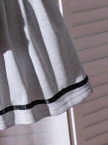 2pcs/Set Young Girl Collared Long Sleeve Bow Cuff Sweatshirt And Skirt Outfit, Black & Gray, High-End Sleeve Top, Children Autumn Clothing Set