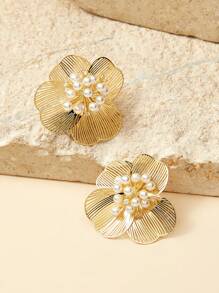 SHEIN Pendientes en forma de flor hueca chapados en oro de 18k