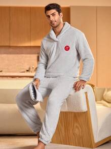 2 piezas Conjunto de ropa de estar en casa con top de manga larga en unicolor y pantalones minimalista para hombre