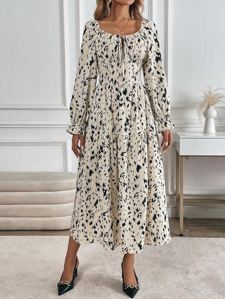 Chiquease 荷叶边袖口腰部收紧优雅花卉印花长袖连衣裙