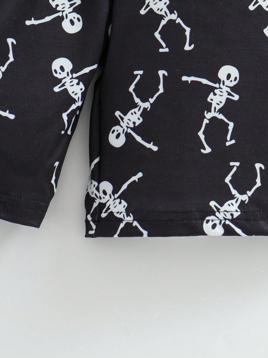 SHEIN 2pcs Halloween Graphic TShirt And Shorts Set For Boys, GlowIn