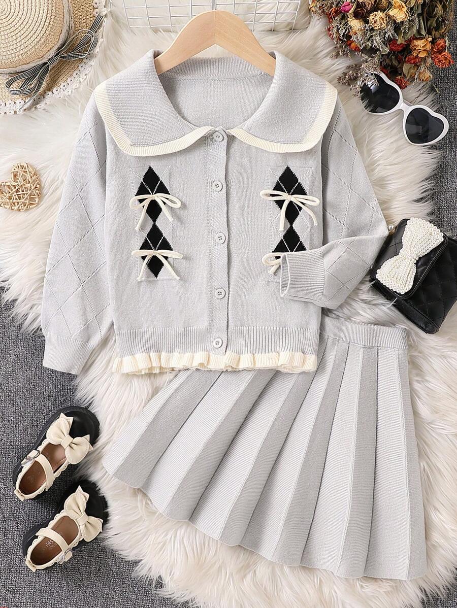 SHEIN 2pcs/Set Girls Collegiate Style Checkered Bow Knit Cardigan And Pleated Skirt Suit, Autumn