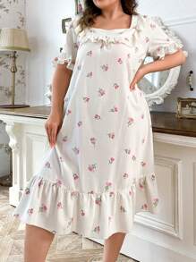 Plus Size Tulip Ditsy Floral Ruffled Square Neck Nightgown