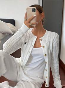Siren Gaze Áo len cardigan thêu logo ngựa nhỏ thường ngày cho nữ, áo trắng, áo len cardigan ấm cho nữ cài nút, áo len cardigan xoắn, áo len cardigan quần áo mùa đông cho nữ, áo len cardigan hở vai màu trơn dài tay, áo len cardigan họa tiết chữ thường ngày, áo len dáng rộng thêu hình động vật cho nữ dài tay có logo ngựa con, áo thun polo thêu logo ngựa con, áo len chui đầu dệt kim thanh lịch và thon gọn - trắng - Xem 6