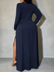 SHEIN SXY 大码女式深 V 领高开叉垫肩连衣裙，适合约会之夜、生日、单身派对装、休闲、购物、外出、度假、海滩，易于搭配且看起来苗条，凸显身材 - 藏蓝色 - 查看 2