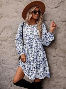 SHEIN Clasi Round Neck Long Sleeve All-Over Print Pleated Short Casual Dress - Multicolor - View 3