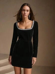 Anewsta 女士优雅水钻装饰天鹅绒长袖A字迷你连衣裙，保暖适合节日派对穿着 - 黑色 - 查看 1