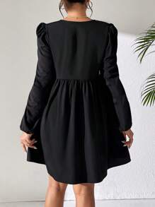 Chiquease 女士春夏纯色前系带泡泡袖迷你连衣裙 - 黑色 - 查看 2