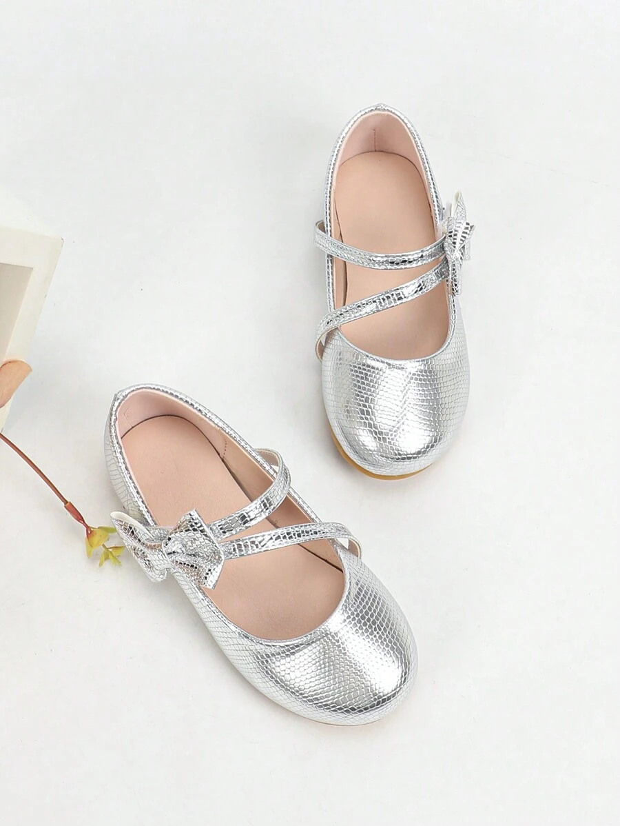 1 双舒适女童平底皮鞋，可爱婴儿幼儿鞋，时尚学生平底鞋，适合上学和户外使用