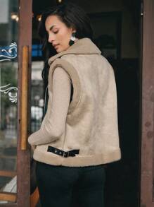 SHEIN x Carly Lawrence Anewsta 女士休闲优雅无袖绒面革衬里蓬松背心夹克，秋冬