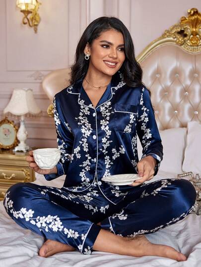 LuxeNights Conjunto de pijama de top de satén con estampado floral y ribete de contraste, y pantalones. Ropa de otoño e invierno cómoda y elegante