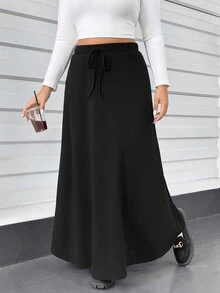 SHEIN Essnce Falda larga negra básica, elástica en la cintura, versátil, cómoda y holgada para mujeres de talla grande, otoño e invierno, prendas de mujer para otoño, falda negra, fiesta de graduación, ropa de profesora, fondo para mujer curvy, falda para salir, faldas de otoño - Negro - Ver 5
