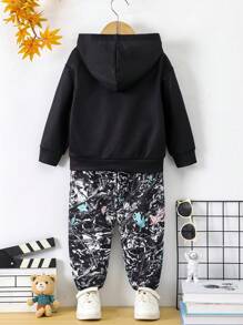 SHEIN 4-7 岁男孩时尚休闲街头连帽衫和裤子套装，带金属印花，适合圣诞派对、生日、日常穿着 - 适合秋季、春季、冬季 - 深灰色 - 查看 2