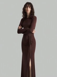 Ontre Damen Langarmkleid, braun, Rundhalsausschnitt, hoher Schlitzausschnitt am Saum, elegantes, hochwertiges, dehnbares Strickkleid