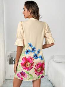 SHEIN Clasi 女士花卉印花 V 领无袖休闲度假连衣裙 - 杏色 - 查看 2