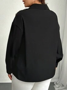 SHEIN Privé 大码女式杏色3D花卉装饰法式黑色衬衫，秋冬新品 - 黑色 - 查看 2