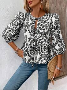 Breezaya Blusa casual holgada con mangas farol, cuello con lazo y estampado floral para mujer, ideal para vacaciones
