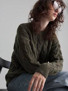 Ontre Jersey de cuello redondo de punto trenzado de color verde oliva para mujer, uniforme escolar de otoño/invierno - Verde Oliva - Ver 1