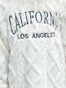 SHEIN Tween Girl City Text Embroidery Reversible Fleece Hooded Dress, Loose And Warm For Fall/Winter - Beige - View 4