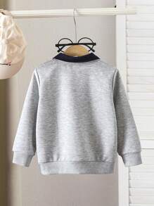 Young Boy Casual Sports Letter Print Half-Zip Collar Sweatshirt. The Letter Printed Design On The Sweatshirt Showcases A Sporty Style, And The Half-Zip Collar Design Is Fashionable And Casual. Suitable For Young Boys To Wear In Daily Life, Creating A Relaxed And Sporty Atmosphere - Light Grey - View 2