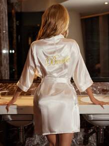 Bata de novia de satén con cinturón y bordado de letra, lujoso atuendo de descanso, detalles cálidos y elegantes, otoño e invierno - Blanco - Ver 3