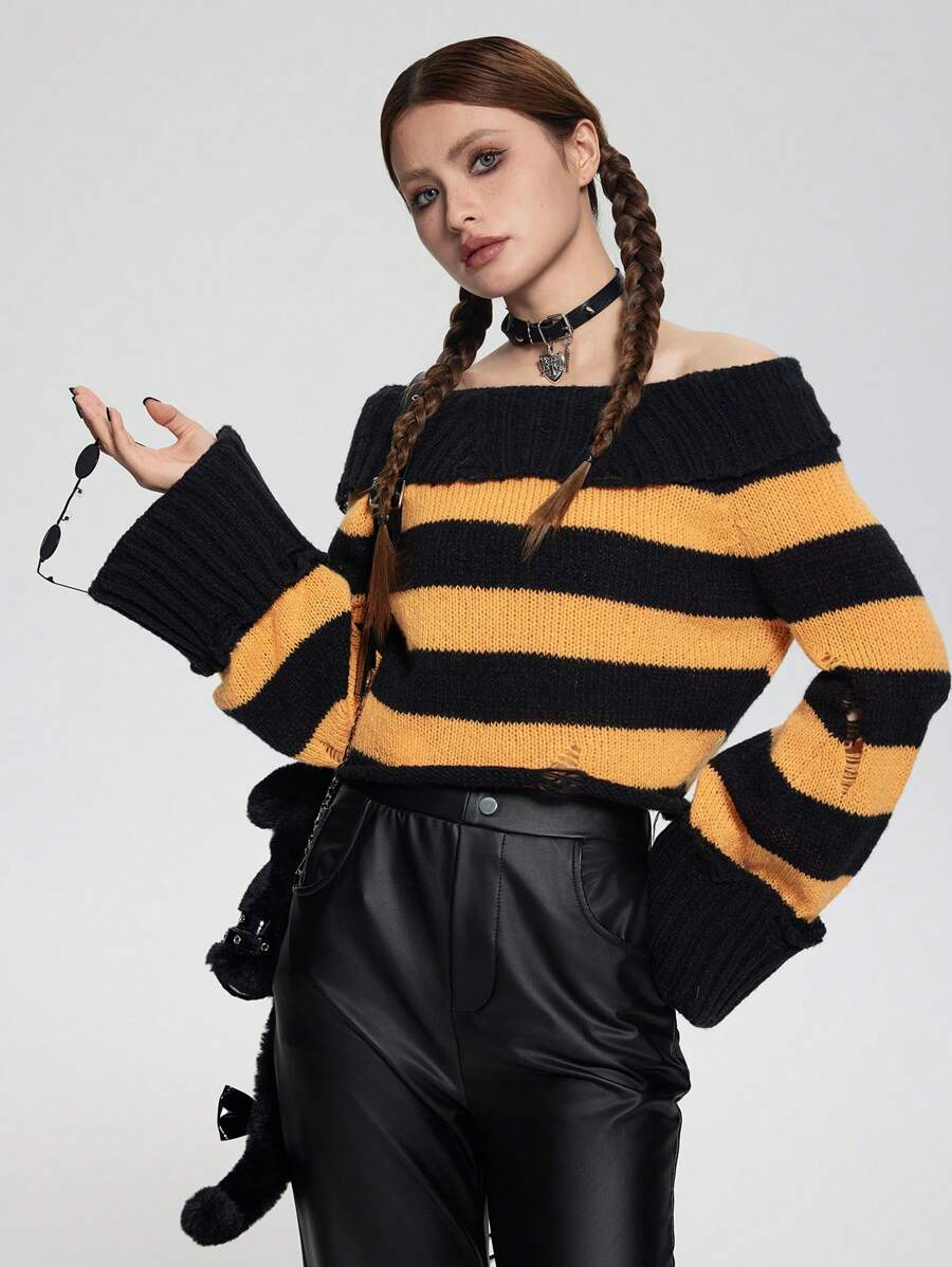 SHEIN Explorewe 1 件青少年女孩宽松圆领露肩两用针织毛衣,卷边喇叭袖口和破洞细节,橙色/黑色万圣节撞色,适合秋冬季,哥特式、时尚、标志性和街头风格,时尚短款宽松剪裁,非常适合休闲、旅行、聚会和派对场合 - 黑色 - 查看 1