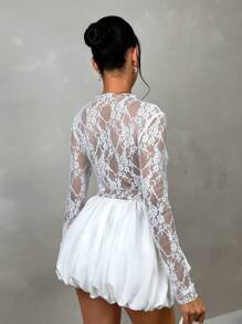 SHEIN BAE Vestido mini elegante de manga larga con volantes, bajo globo y encaje calado, en color blanco sólido, para fiesta/noche de citas/fiesta, vestido sexy y elegante para mujeres, para Halloween, homecoming y salidas nocturnas