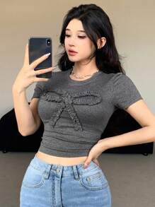 DAZY Áo thun ngắn tay họa tiết nơ 3D thường ngày mùa hè dành cho nữ - Xám - Xem 5