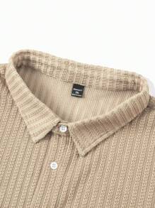 Manfinity Homme 2pcs Men's Plus Size Button-Down Short Sleeve Shirt And Drawstring Casual Shorts Suit