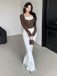 DAZY 女士撞色蕾丝蝴蝶结装饰撞色长袖T恤外出上衣，秋季可爱上衣 - 棕色 - 查看 2