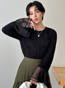 FRIFUL 女士修身网眼拼接喇叭袖纯色T恤，荷叶边长袖 - 黑色 - 查看 1