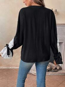 EMERY ROSE Áo nỉ dài tay ren tương phản cho nữ - Đen và trắng - Xem 2