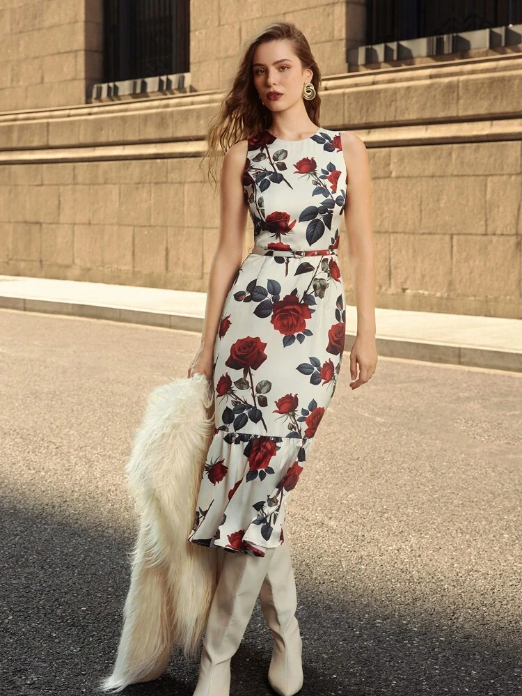 VESTIDO MIDI COM ESTAMPA FLORAL E BAINHA DE SEREIA COM CINTO