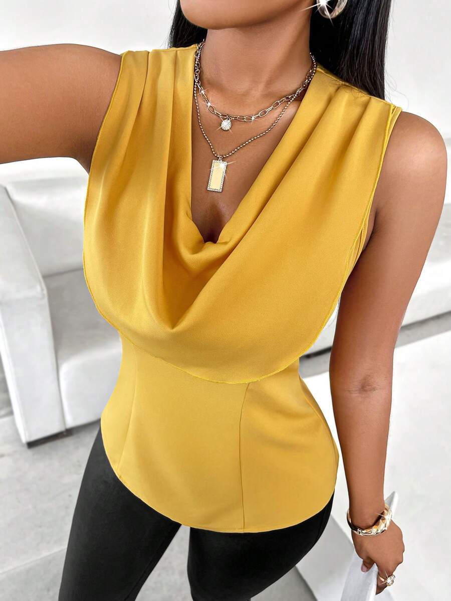Zolique Blusa amarilla de cuello de capucha con ajuste ceñido, atuendos de otoño para mujeres - Amarillo - Ver 1
