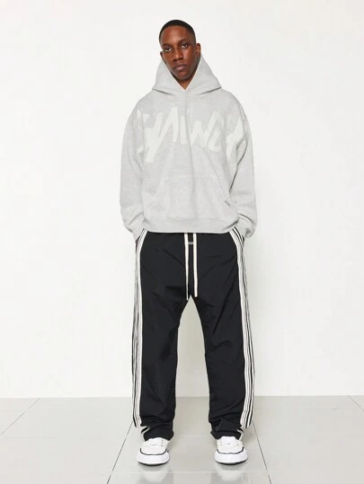 SUMWON 超大运动连帽衫街头时尚现代脚本印花冬季分层休闲运动时尚运动休闲袋鼠口袋健身都市家居服