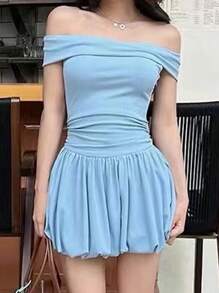 INAWLY Vestido mini casual minimalista de mujer con hombros descubiertos y plisado - Celeste - Ver 3