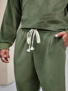 Manfinity Homme Men Plus Size Solid Color Casual Sweatshirt And Sweatpants Set - Army Green - View 4