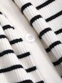 DAZY Plaid Patchwork Slim Fit V-Neck Knit Cardigan,Fall Clothes - Black and White - View 8